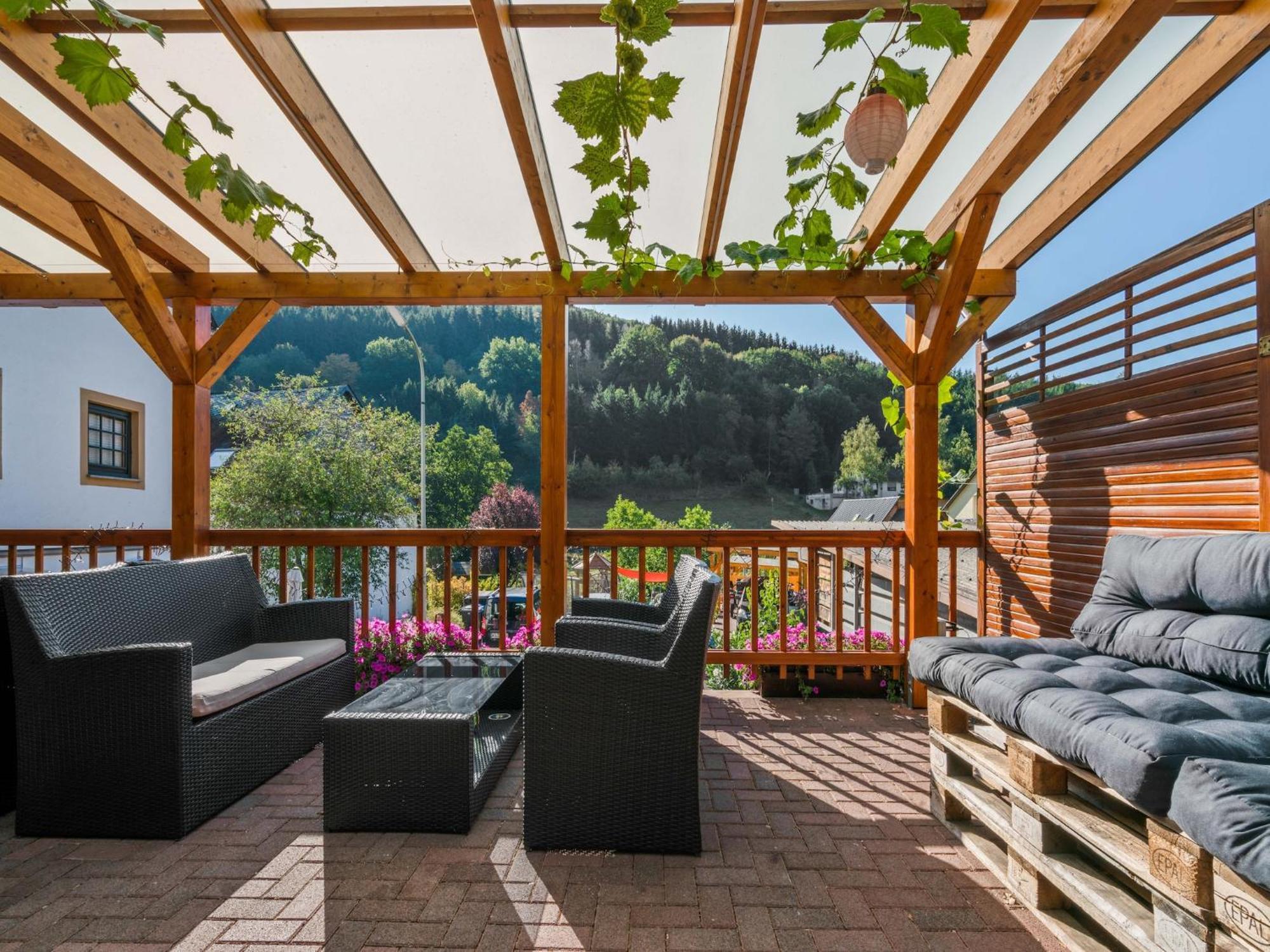 A Modern Apartment In The Hunsr Ck Region S Romantic Drohn Valley Merschbach Екстер'єр фото